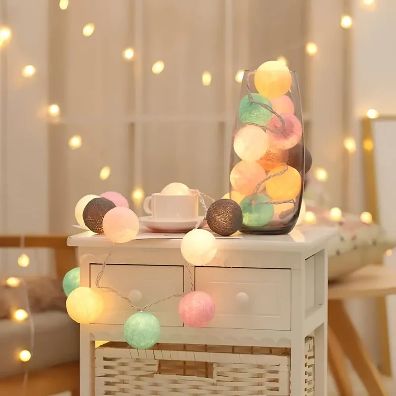 Snoerverlichting met katoenen bolletjes – tien kleursets, vijf lengtes