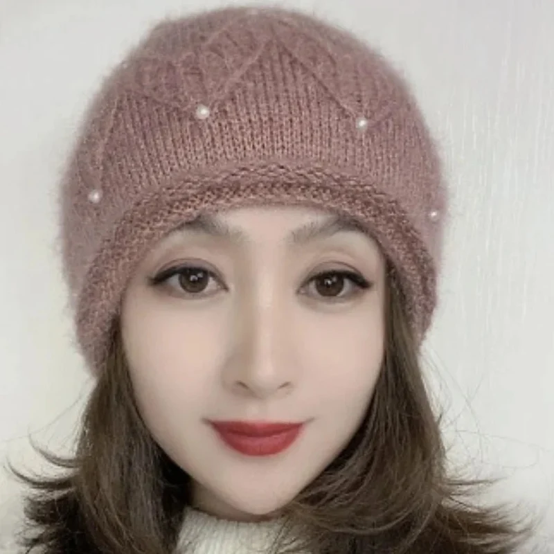 Comodo cappello invernale da donna in maglia per il massimo calore e stile.