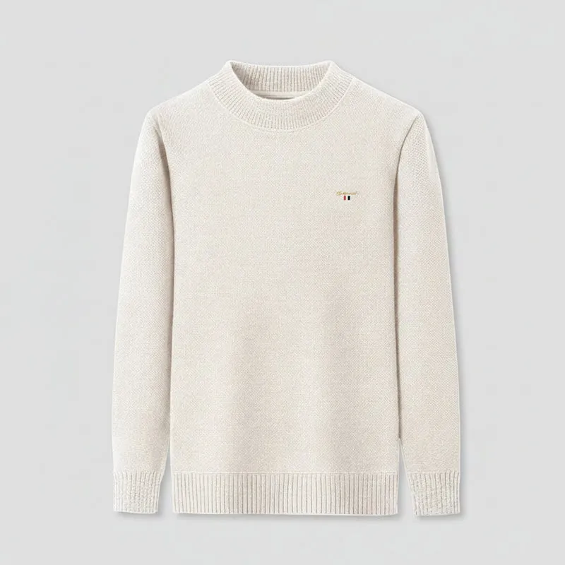 Valorizza il tuo stile con il pullover invernale di lusso da uomo: massimo comfort e calore.