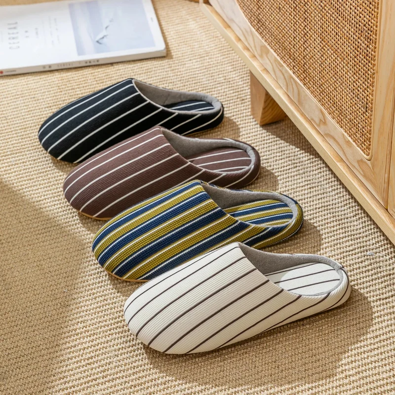 Pantofole da interno antiscivolo da uomo: comfort e stile per ogni casa