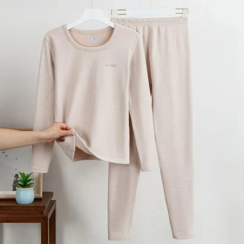 Intimo termico in cashmere e seta: il massimo comfort per uomo e donna.