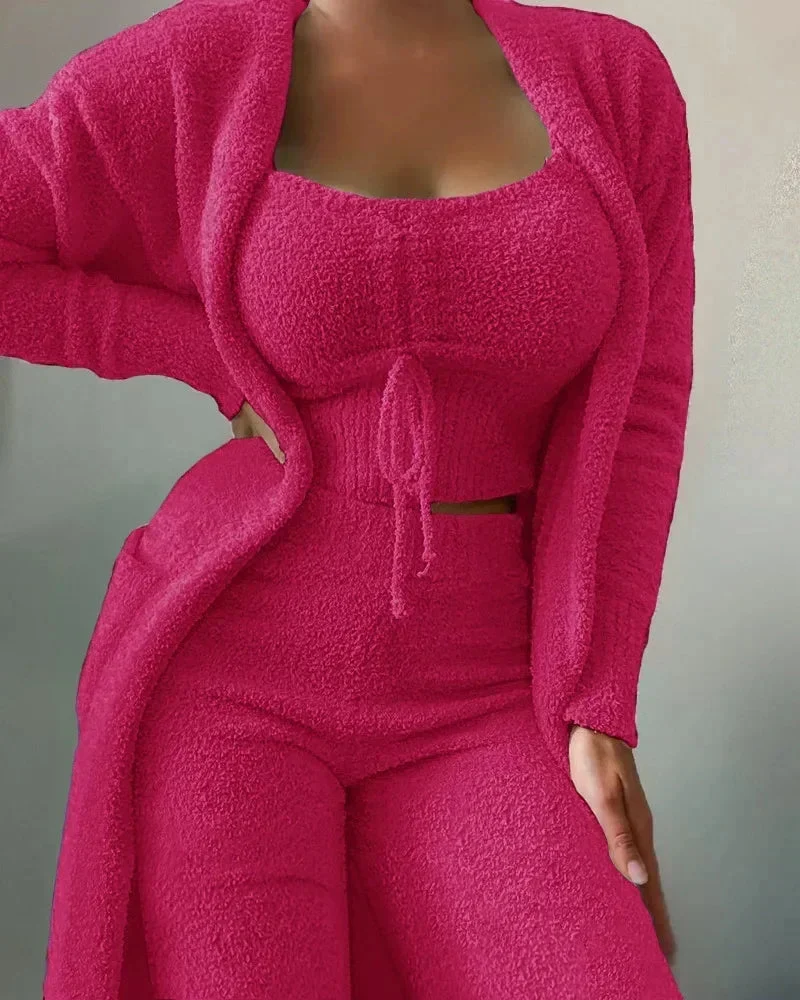 Pyjamaset van fleece – Driedelig met top, lange broek en bijpassend jasje