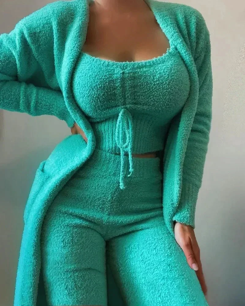 Pyjamaset van fleece – Driedelig met top, lange broek en bijpassend jasje