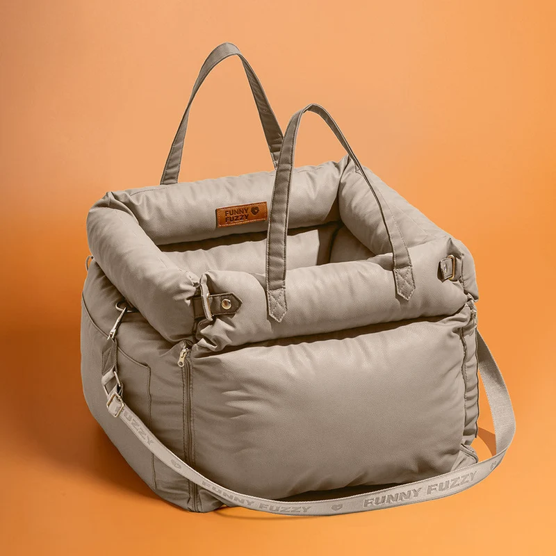 Hondenautostoel – Waterbestendig Reisbed met Veiligheidsriem & Zachte Vullingn Middelgrote Honden | Sansoti