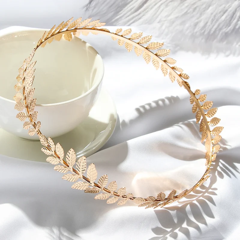 Bladgoud tiara bruid – Penelope haarband carnaval hoofdtooi