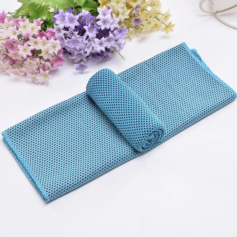 Koelhanddoek – Sneldrogende Microvezel & Compacte Siliconen Case