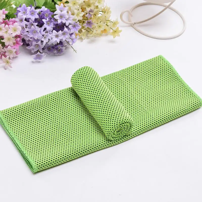 Koelhanddoek – Sneldrogende Microvezel & Compacte Siliconen Case