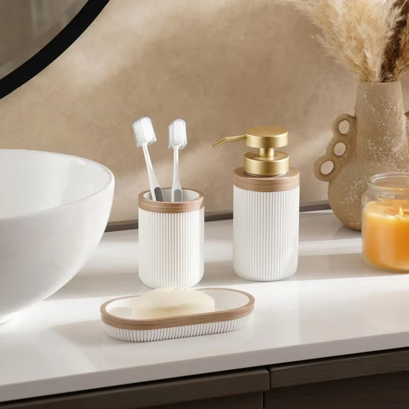 Badkamerset – Zeepdispenser, Beker & Zeepbakje in Elegant Design