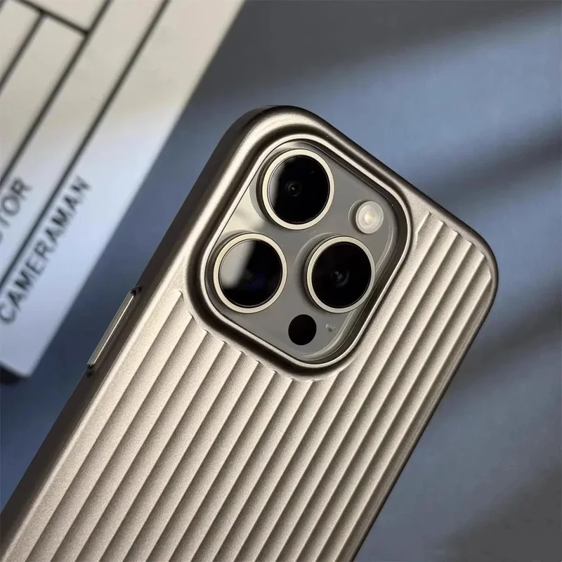 iPhone Hoesje met Ribbelstructuur – Slanke Beschermhoes met Camera- en Krasbescherming