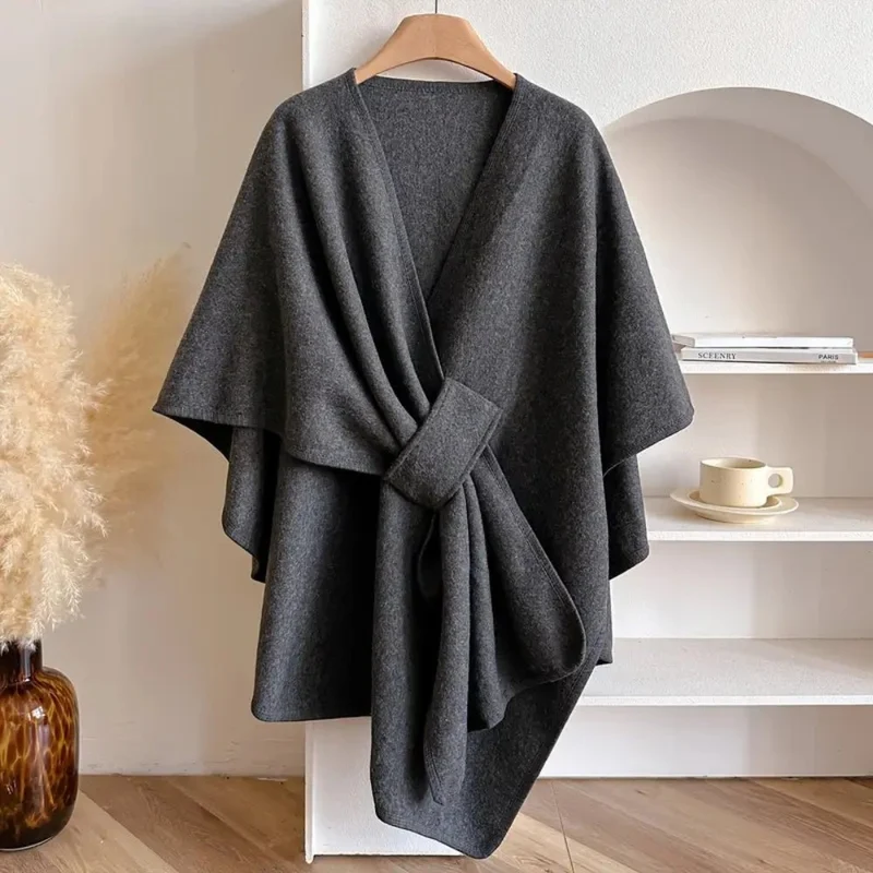 Dames poncho-vest – Zachte stof, losse drapering & veelzijdige wikkelstijl