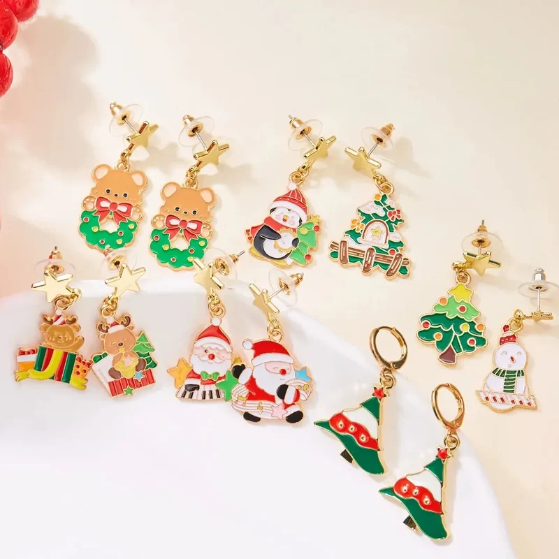 Frosty Charm Kerst Oorbellen – Asymmetrisch Ontwerp met Sneeuwman & Rode Strik, Lichtgewicht Feestaccessoire