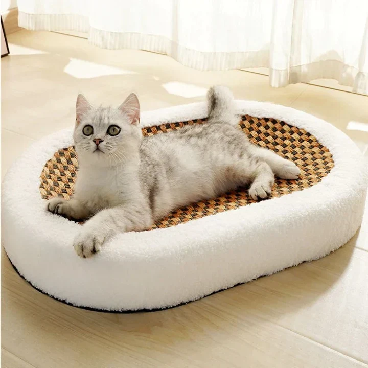 Clawora – Houten krabpaal met sisal & ligvlak – stijlvol kattenmeubel