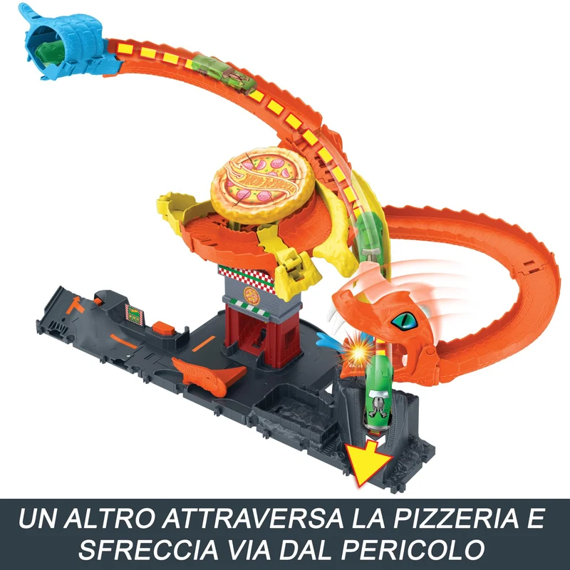 Hot Wheels 'Let's Race' Netflix - Attacco del Cobra in Pizzeria, playset con pista a spirale e funzione a scomparsa casuale con 3 percorsi, una macchinina in scala 1:64 inclusa, 3+ anni, HTN81