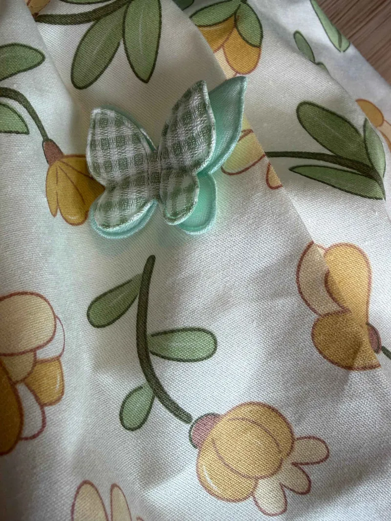 Paraorecchie ''Primavera'' con applicazione - Da Tommy Pet Boutique