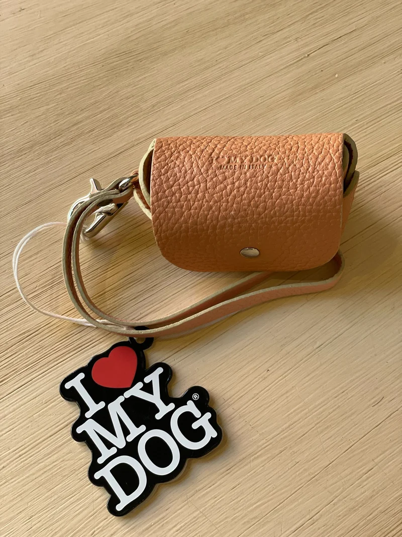 Porta Sacchetti in Pelle - I Love My Dog