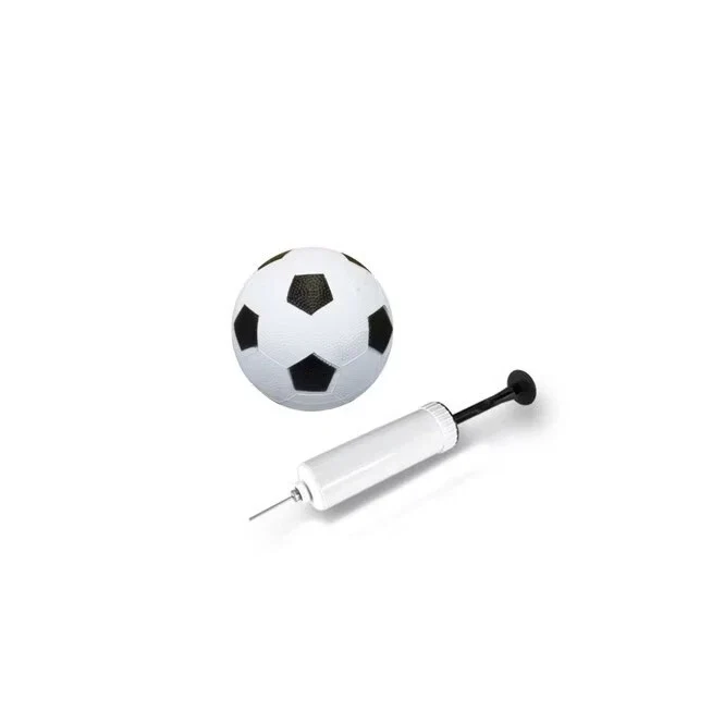 Campo Calcio "underground" con porte, panche e palla