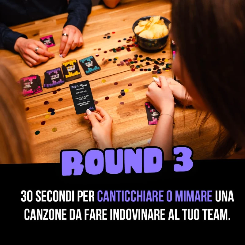 ATM Gaming PLAY HIT - Gioco da Tavolo Musicale - Blind Test, Karaoke e Quiz per Feste - 2 a 10 Giocatori - Divertente, Dinamico e a Squadre - Perfetto per Serate, Famiglie e Amici - Italiano