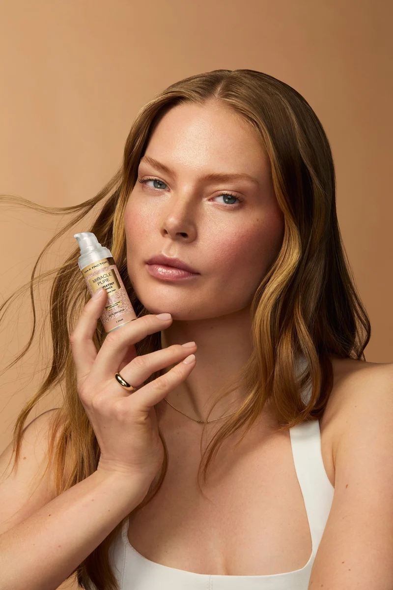 Max Factor Miracle Pure Hydratint Essence Fondotinta 5 Medium 30ml