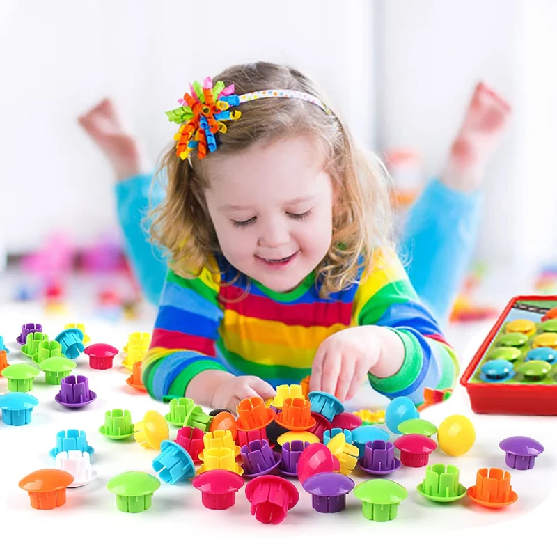 AMOSTING gioco chiodini per bambini 2, 3 anni, gioco di abbinamento colorato, giocattoli prima infanzia, puzzle regalo di compleanno per bambino-10 carte e 46 pulsanti