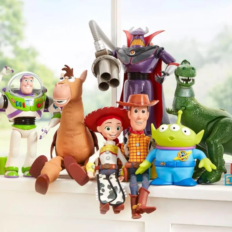 Disney Store Action figure parlante interattiva di Buzz Lightyear di Toy Story, 30 cm/11", con più di 10 frasi in inglese, interagisce con altri personaggi e giocattoli, luci laser, età 3+