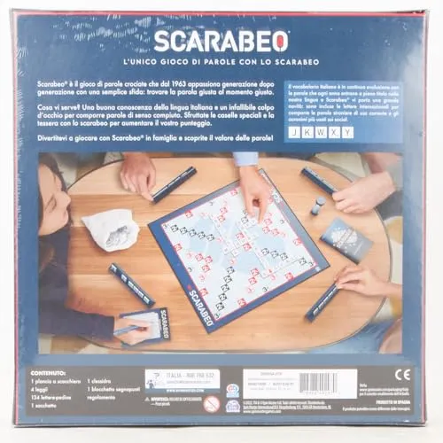 Spin Master Editrice Giochi, Scarabeo Classico, Edizione 2023, Giochi da Tavolo, Giochi di Società da Giocare in Famiglia e tra Amici, Adatto per Adulti e Bambini, da 2 a 4 Giocatori, 8+ Anni