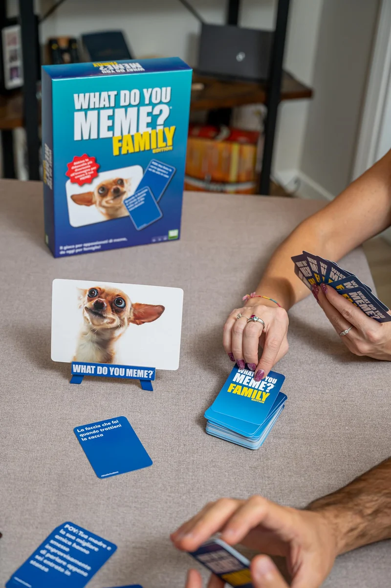Rocco Giocattoli YAS Games - What Do You Meme Family - L'unico in Italiano