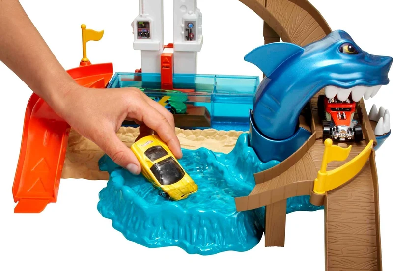 Hot Wheels- Playset Lo Squalo Sta Attaccando, Pista con Macchinina Cambia Colore, Giocattolo per Bambini 4+Anni, BGK04