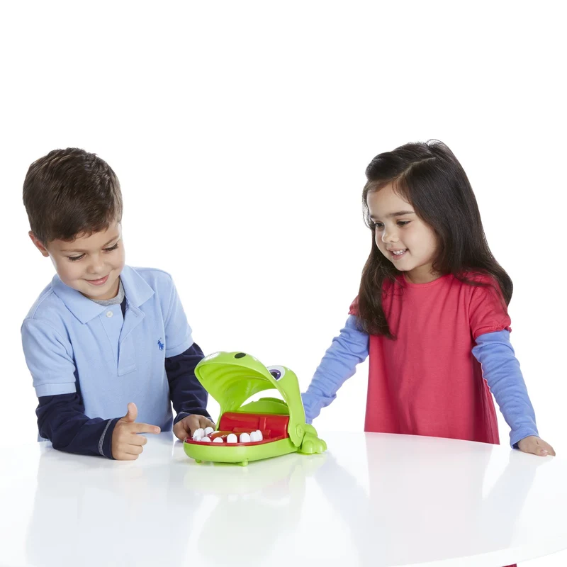 Hasbro - Coccodentista Gioco di Abilità [Versione Tedesca]