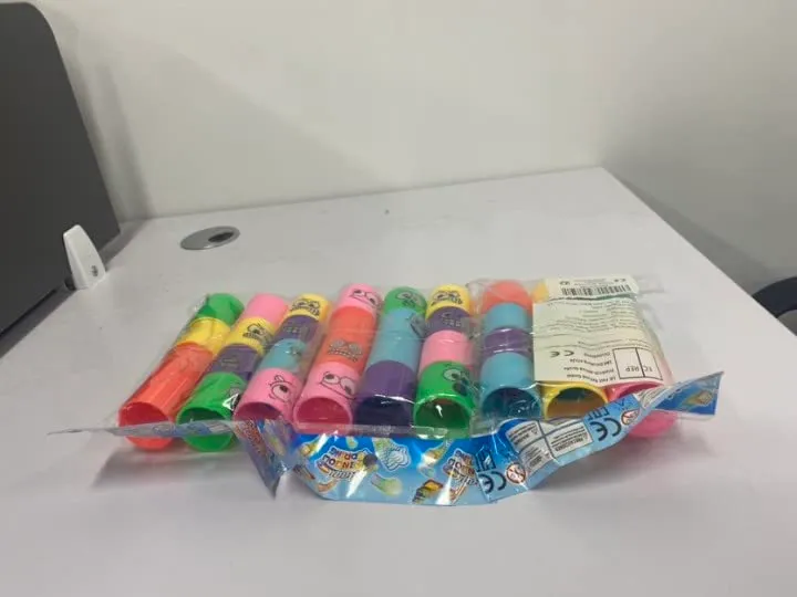 MOOING 36Pezzi Mini Smiley Spring,Molle Giocattolo per Bambini,Mini Molle Magiche,Rainbow Spirali Regalo,Giocattoli a Molla Arcobaleno per Festa Riempitivi Diverti,Verde,6 colori in totale（31*19*3.8）