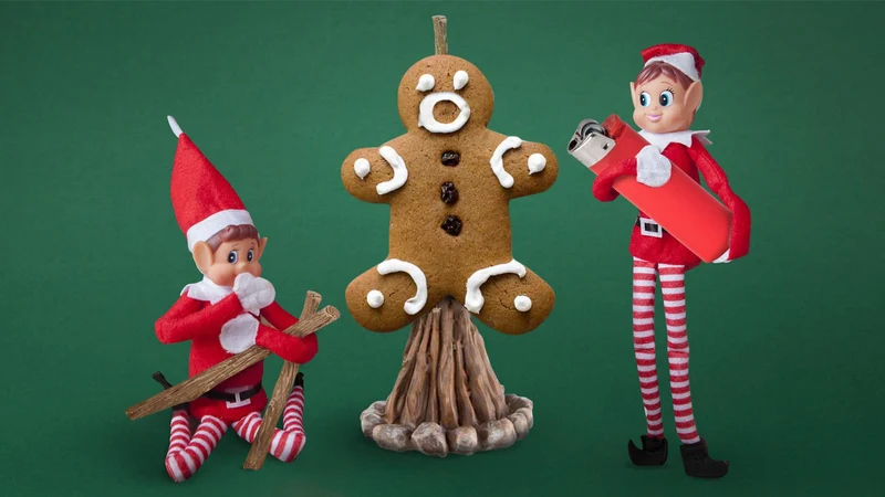 Toyland® Elves Behavin Badly - Set di 2-12 pollici Elfo Ragazza e Elfo Ragazzo Peluche con Gambe Lunghe, Corpo Morbido e Testa in Vinile - Novità Giocattoli Natalizi