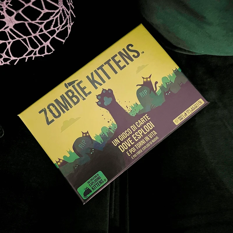 Asmodee - Zombie Kittens - Gioco di Carte, Party Game, 2-5 Giocatori, 7+ Anni, Edizione in Italiano