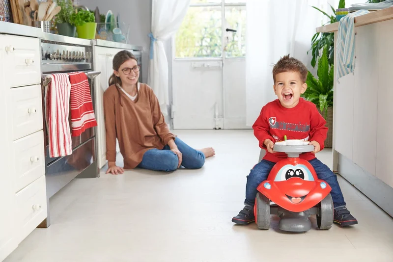 Chicco Billy Walk&Ride Eco+, Primi Passi Girello e Cavalcabile 2in1, Assemblaggio Semplice Manubrio Ergonomico, Ruote Larghe, Suoni e Luci di Guida, in Plastica Riciclata, Bambini 12-36 Mesi, Rosso