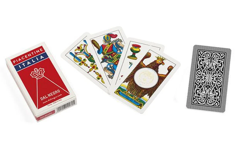 Dal Negro - Mazzo di carte Piacentine Italia, composto da 40 carte in cartoncino, ideali per giocare a scopa e briscola.