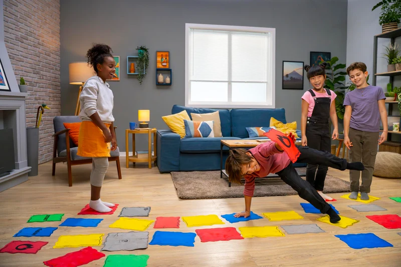 Goliath The Floor is Lava!, Giochi da Tavolo dai 5 Anni in Su, Gioco Interattivo per Bambini e Adulti, Promuove L'Attività Fisica e Accende l' Immaginazione