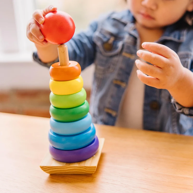 Melissa & Doug Gioco Torre Bambini con Anelli Impilabili Arcobaleno in Legno | Piramide | Incastri Educativi | Giochini Regalo 18 Mesi