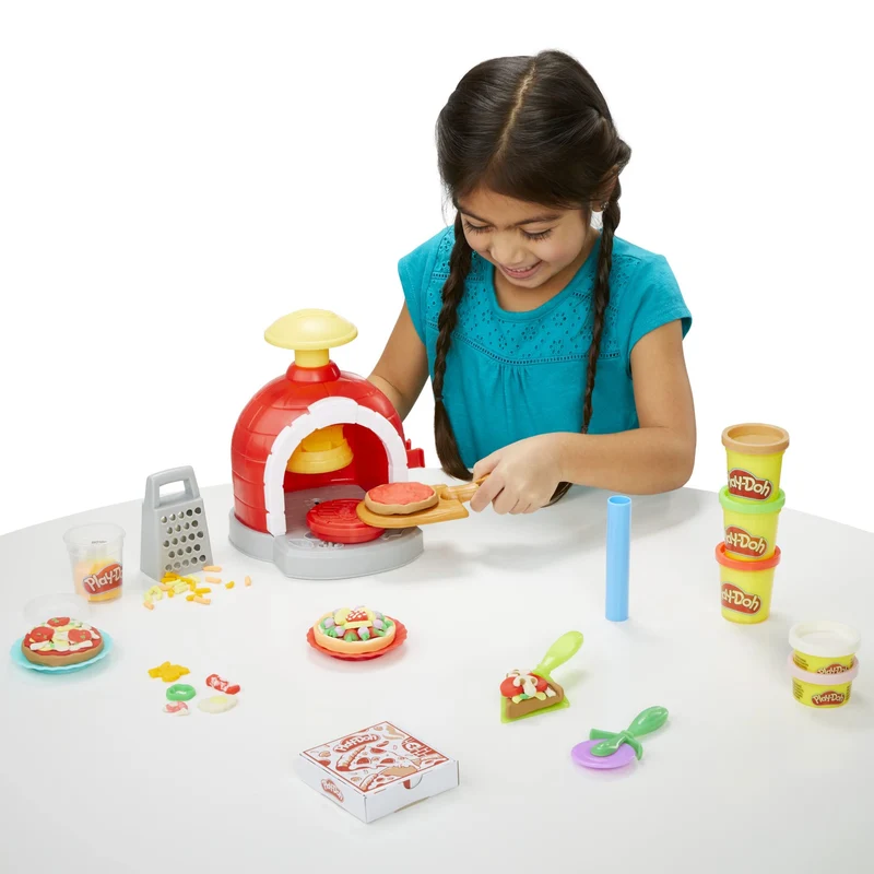 Play-Doh Kitchen Creations - La Pizzeria, playset con 6 vasetti di Pasta modellabile e 8 Accessori