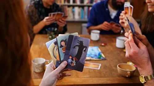 Asmodee - Dixit - Gioco da Tavolo di Immaginazione e Fantasia, 3-8 Giocatori, 8+ Anni, Edizione in Italiano