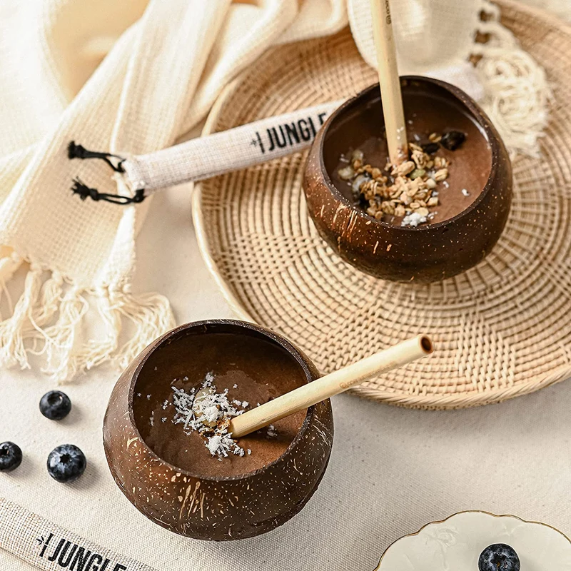 Jungle Culture® Ciotole in Vero Guscio di Cocco per Cocktail • Coppe di Cocco e Cannucce di Bambù • Coppe in Legno Naturale • Ciotole a Zero Rifiuti • Ciotole per Feste • Idee Regalo Sostenibili