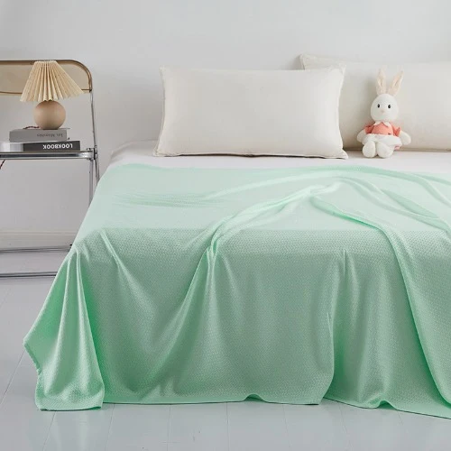 Revolutionary Ice Summer Cooling Blanket Arc-chill Q Max 0.2