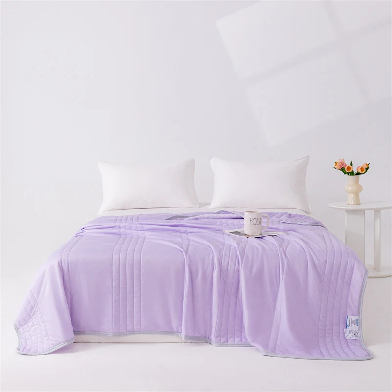 Cooling Ice Silk Summer Blanket – Lightweight, Washable, Soft Quilt for Babies & Adults