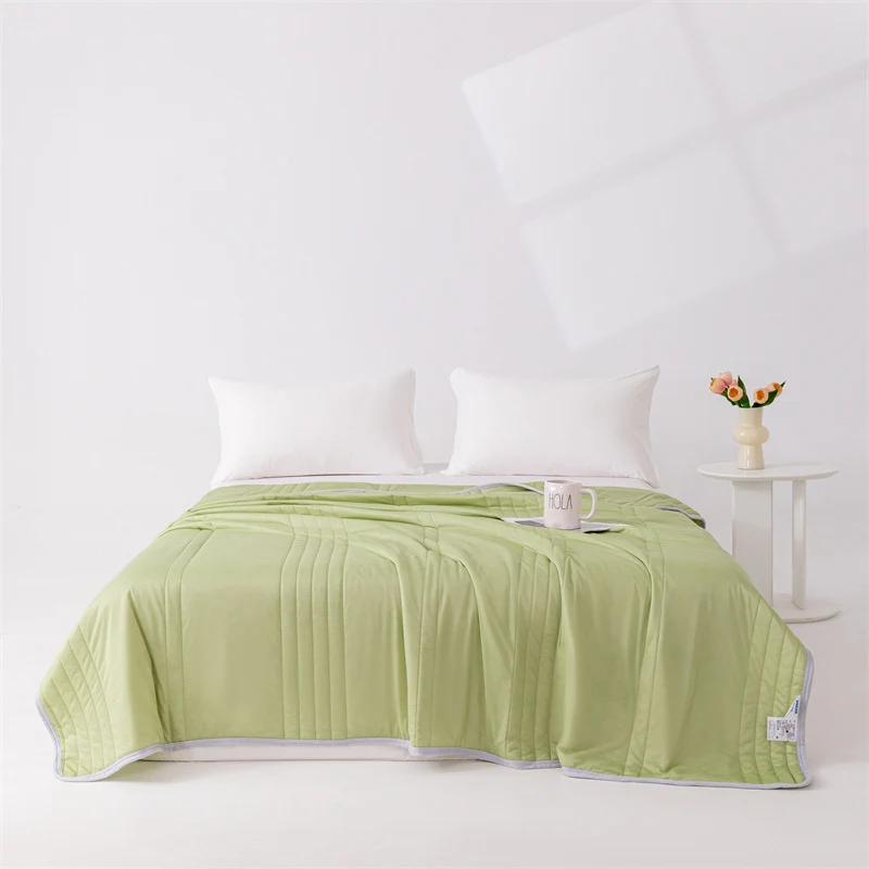 Cooling Ice Silk Summer Blanket – Lightweight, Washable, Soft Quilt for Babies & Adults