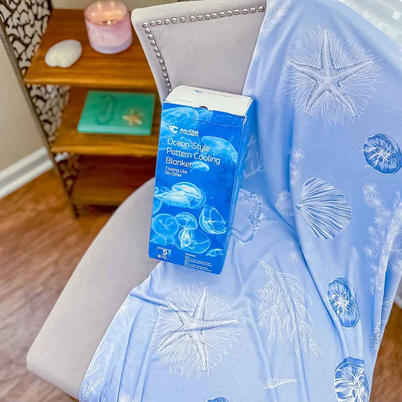 Elegear Marine Print Cooling Blanket – Q-Max > 0.5, Ultra-Soft & Breathable for Summer