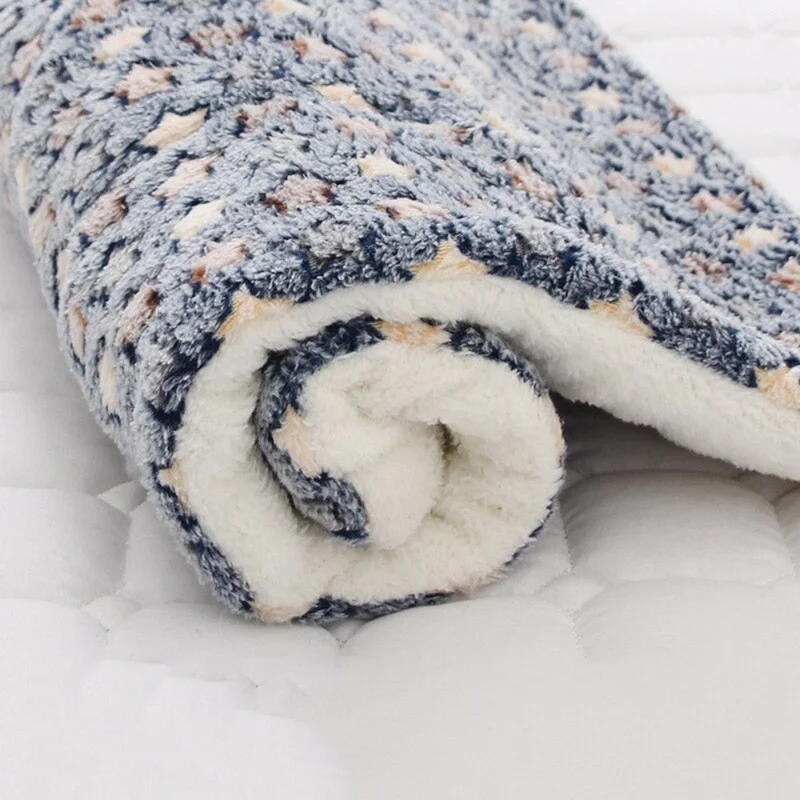 Dog Blanket Soft Plush Cozy Pet Throw Soft Blanket