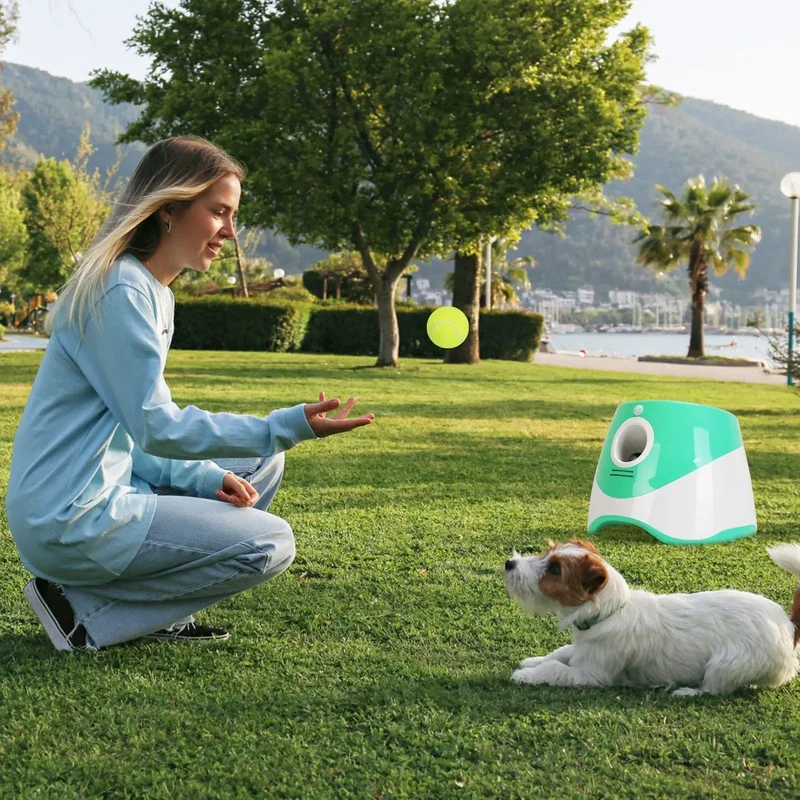 Dog Ball Launcher – Automatic Fetch Machine with Adjustable Distance