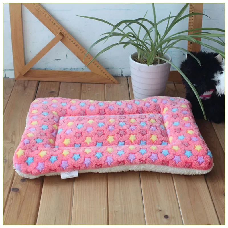 Flannel Pet Mat Dog Bed Cat Bed Thicken Sleeping Mat Dog Blanket Mat For Puppy Kitten Pet Dog Bed for Small Large Dogs Pet Rug