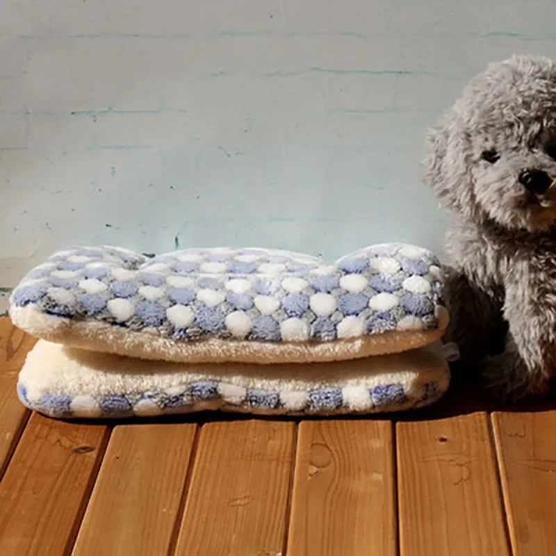 Flannel Pet Mat Dog Bed Cat Bed Thicken Sleeping Mat Dog Blanket Mat For Puppy Kitten Pet Dog Bed for Small Large Dogs Pet Rug