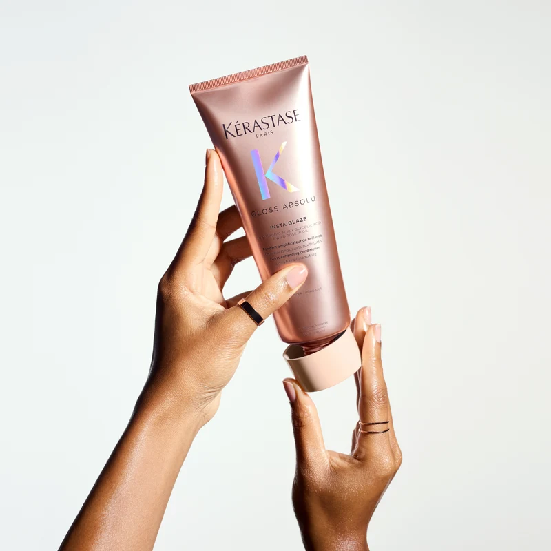 Kérastase Gloss Absolu Conditioner Insta Glaze per capelli tendenti al crespo 250ml