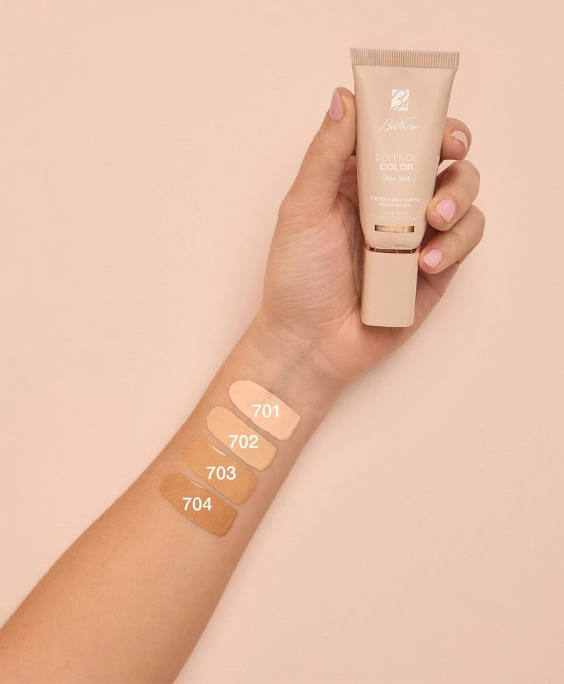 Bionike Defence Color Skin Tint Siero Fondotinta Pelle Nuda 704 Caramel 30ml