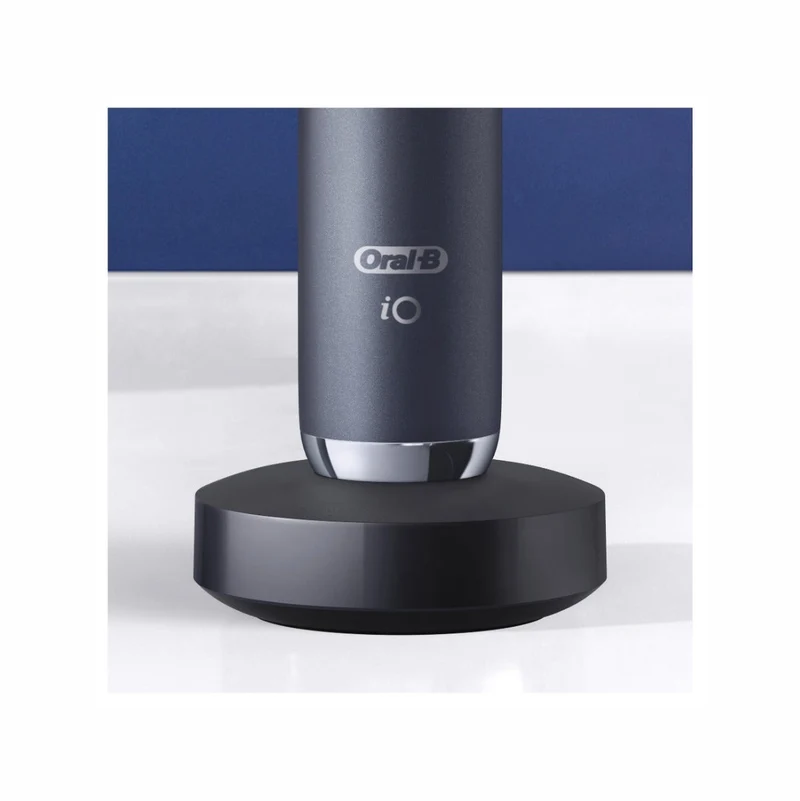 Oral-B Spazzolino Elettrico Ricaricabile iO 9N Nero, 2 Testine, 1 Custodia Da Viaggio Ricaricabile, 1 Spazzolino