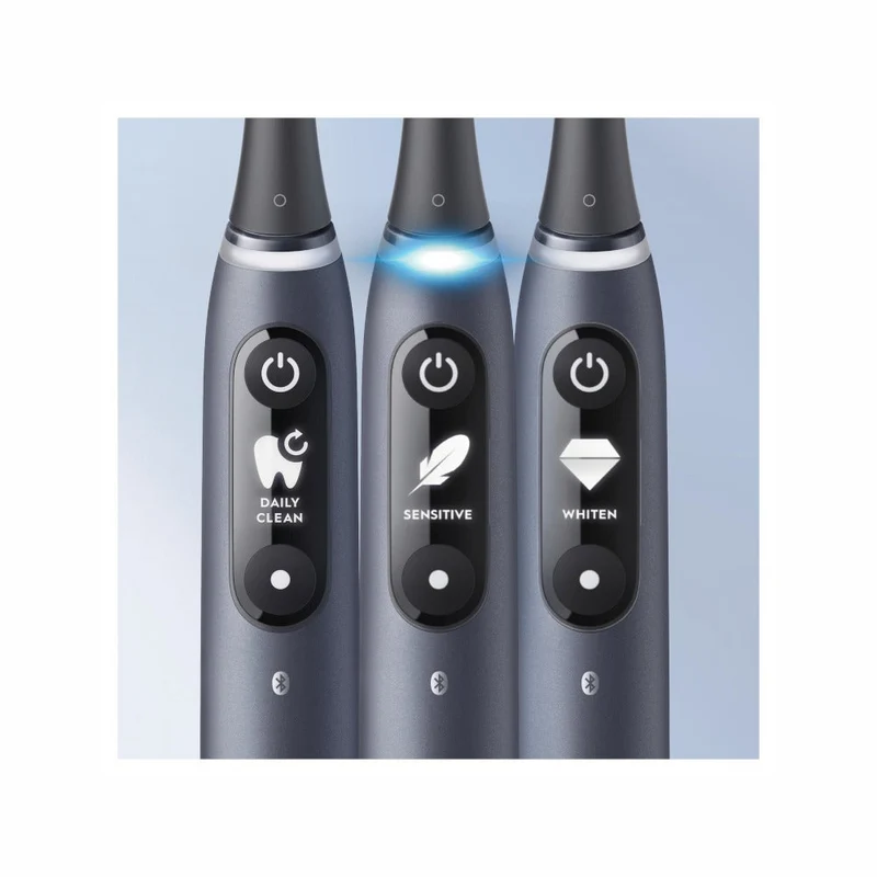 Oral-B Spazzolino Elettrico Ricaricabile iO 7S Nero, 2 Testine, 1 Custodia Da Viaggio, 1 Spazzolino